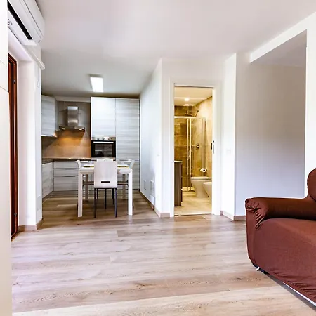 Living Apartment *