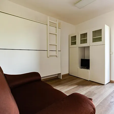 Living Apartment *
